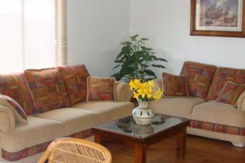 Amplia Suite Alberca Av Bernardo Quintana 12D Mendiola 外观 照片